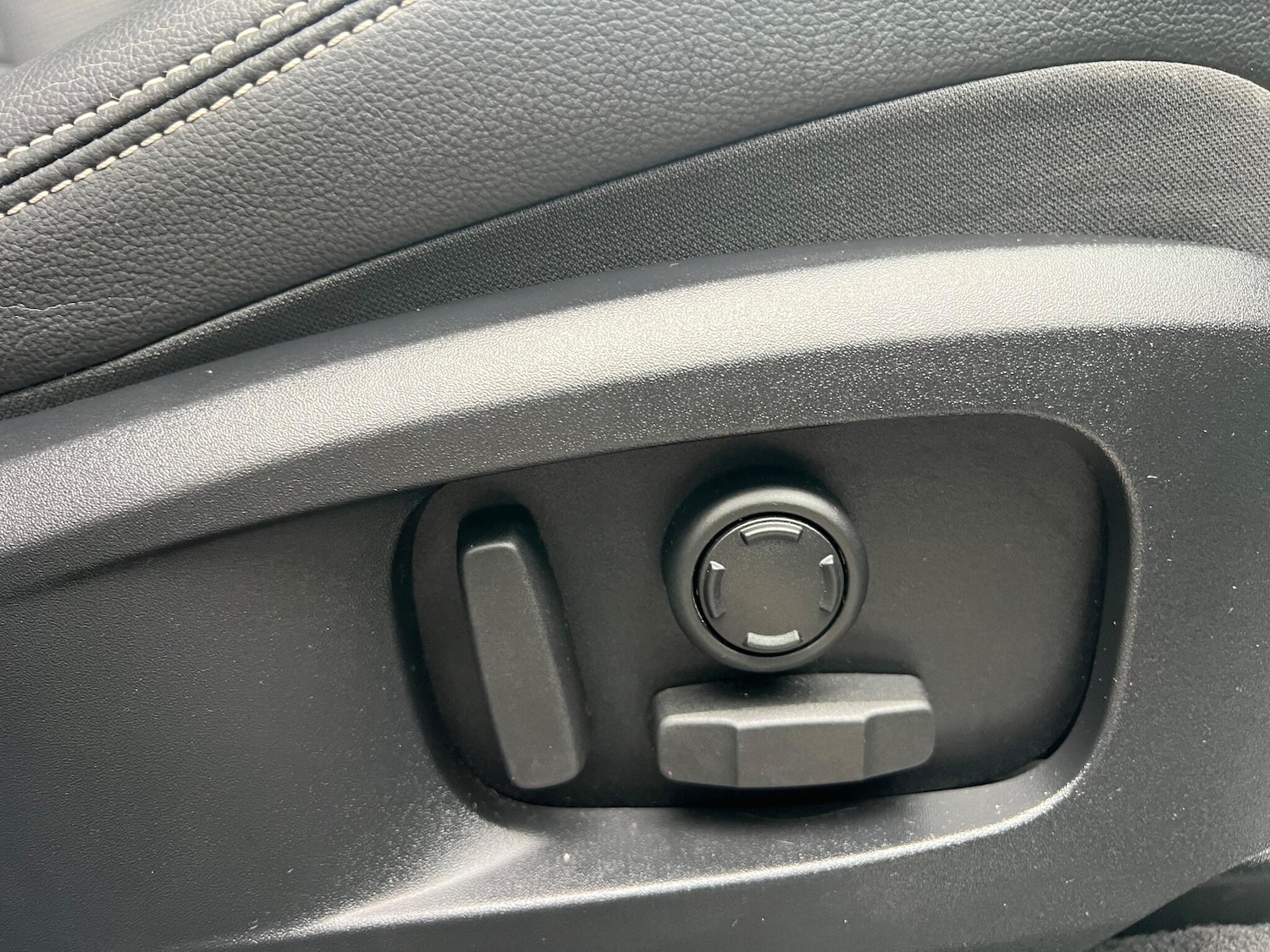 Used Jaguar F-Pace 2024 for sale - 76270050: Photo 30
