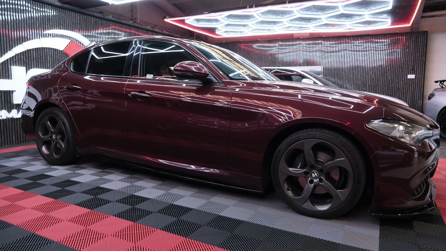 Used Alfa Romeo Giulia 2018 for sale - 77766459: Photo 10