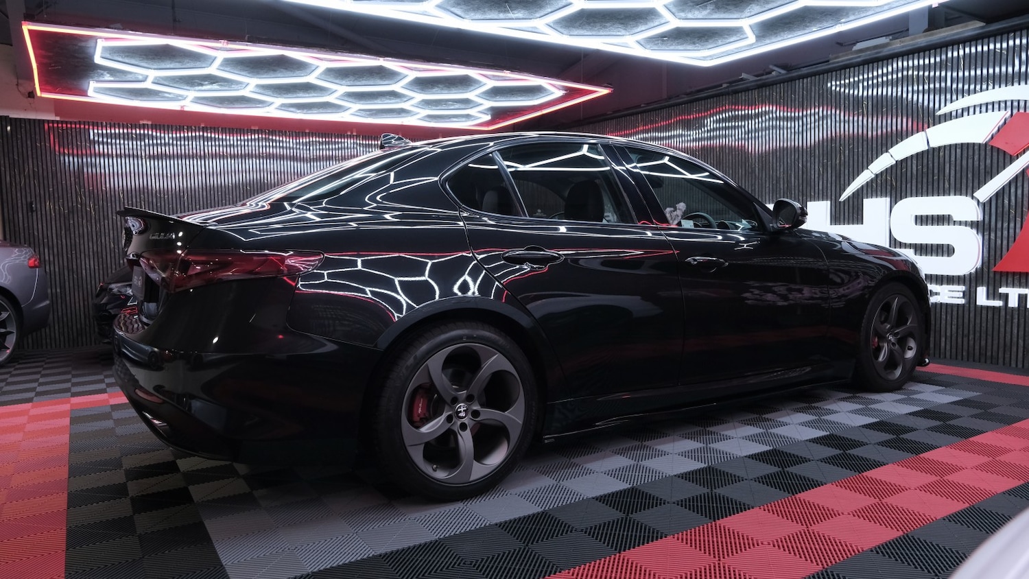 Used Alfa Romeo Giulia 2018 for sale - 77766378: Photo 13