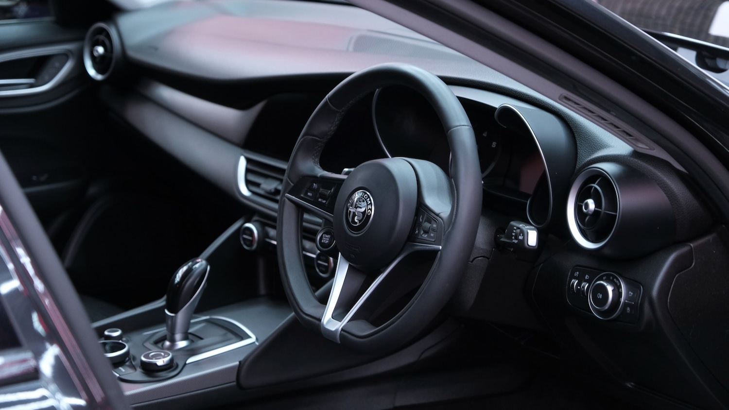 Used Alfa Romeo Giulia 2018 for sale - 77766378: Photo 4