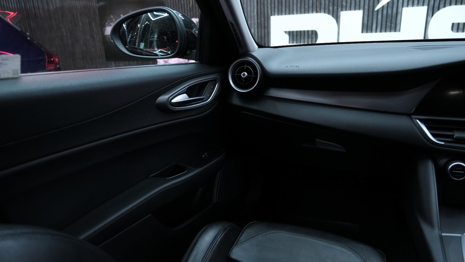 Used Alfa Romeo Giulia 2018 for sale - 77766378: Photo 43