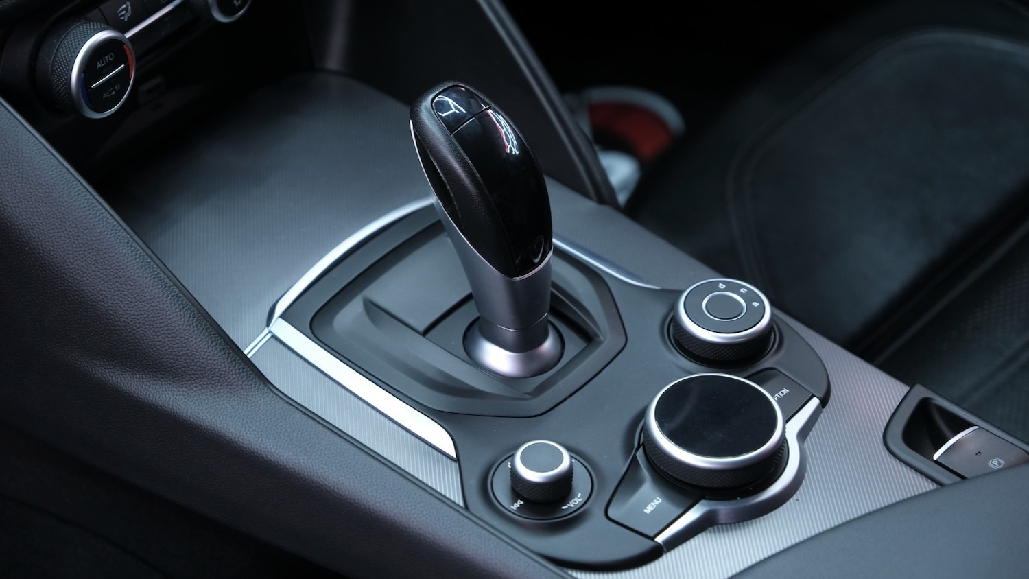 Used Alfa Romeo Giulia 2018 for sale - 77766378: Photo 61