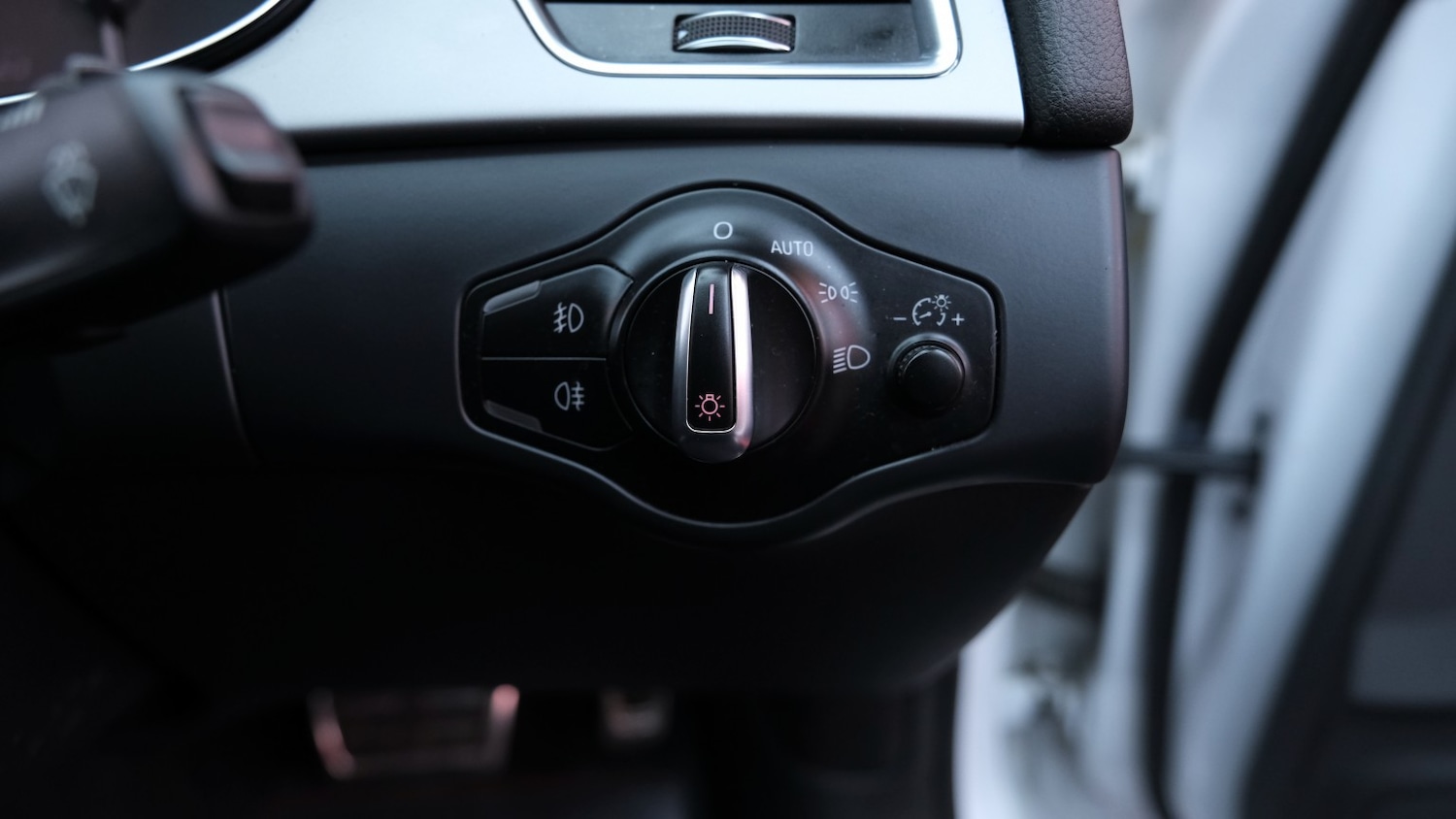 Used Audi A4 2014 for sale - 77766441: Photo 64