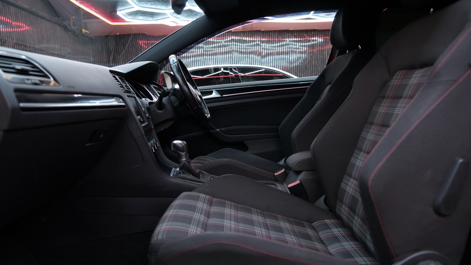 Used Volkswagen Golf 2014 for sale - 77754970: Photo 43