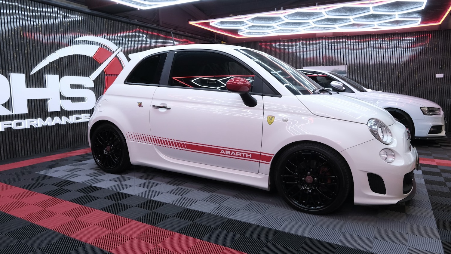 Used Abarth 500 2016 for sale - 77766397: Photo 2