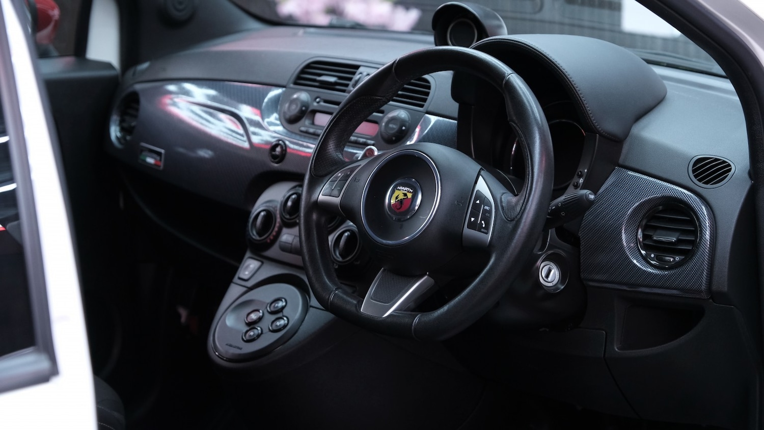 Used Abarth 500 2016 for sale - 77766397: Photo 4