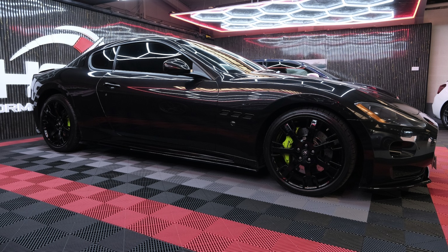 Used Maserati Granturismo 2011 for sale - 77766404: Photo 23