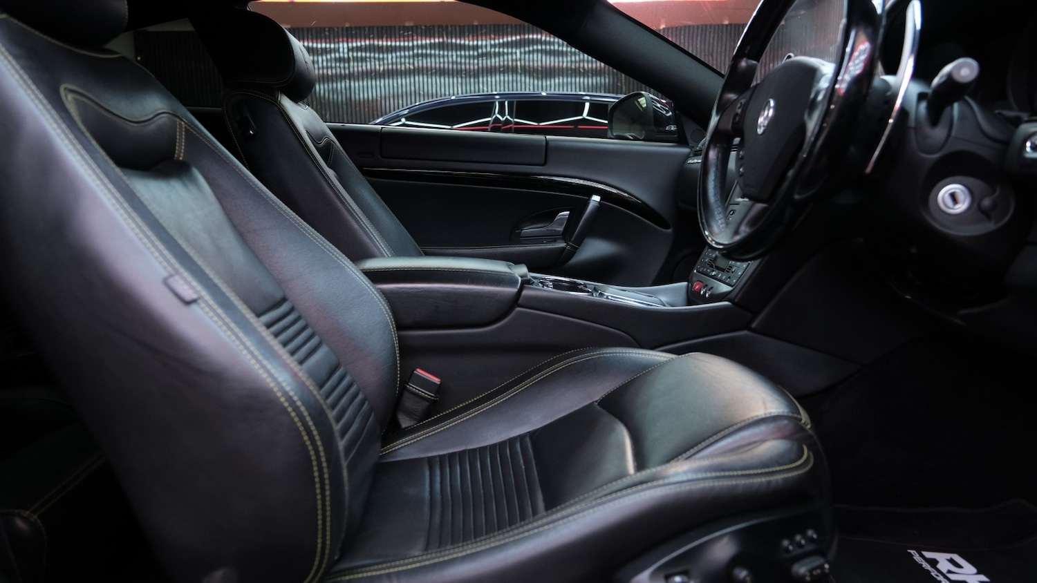 Used Maserati Granturismo 2011 for sale - 77766404: Photo 39