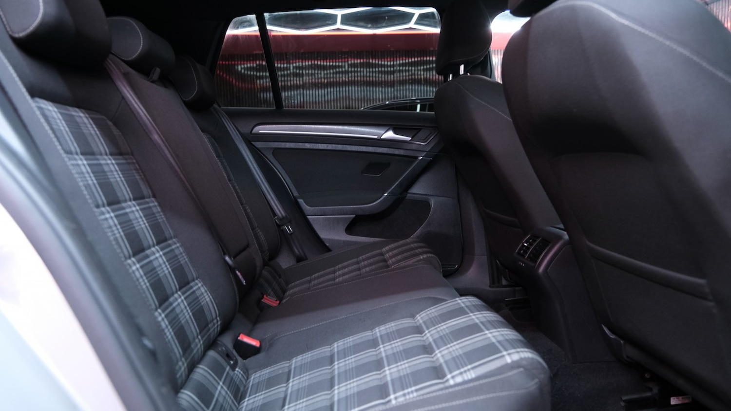 Used Volkswagen Golf 2018 for sale - 77766497: Photo 36