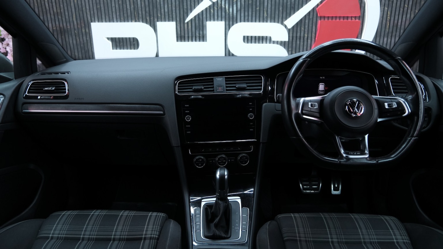 Used Volkswagen Golf 2018 for sale - 77766497: Photo 37