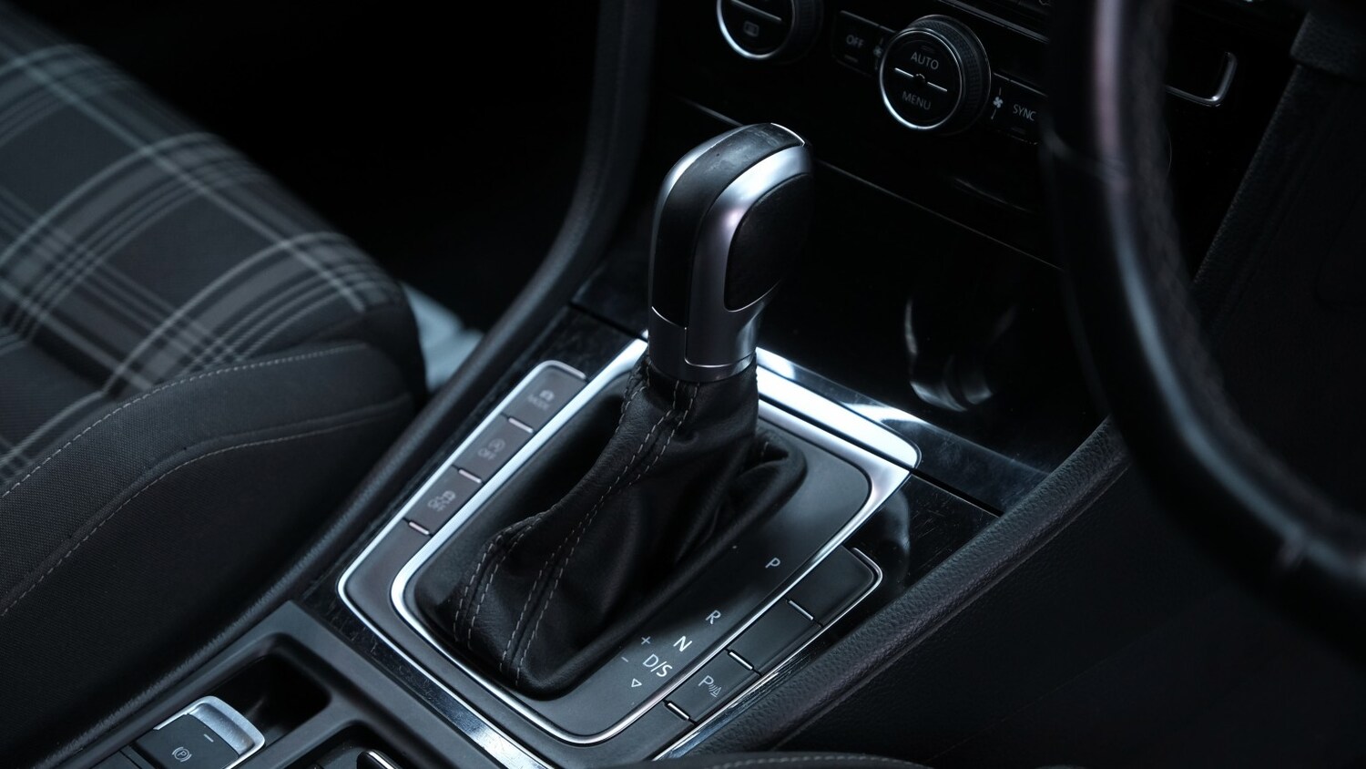 Used Volkswagen Golf 2018 for sale - 77766497: Photo 54