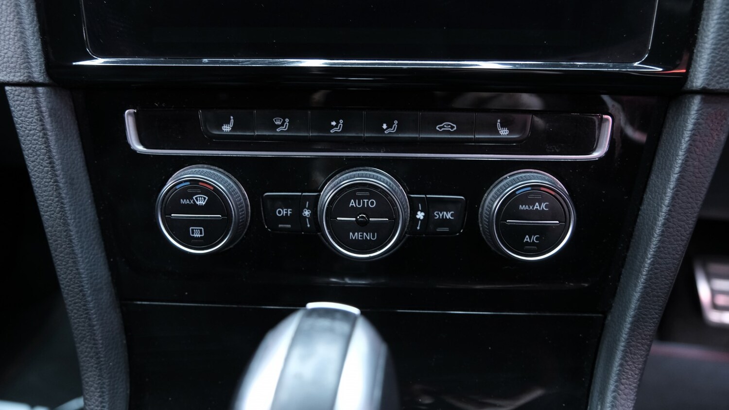 Used Volkswagen Golf 2018 for sale - 77766497: Photo 59