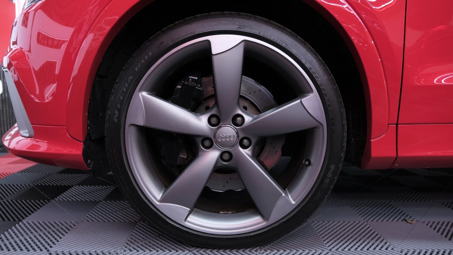 Used Audi RS Q3 2014 for sale - 77766539: Photo 22