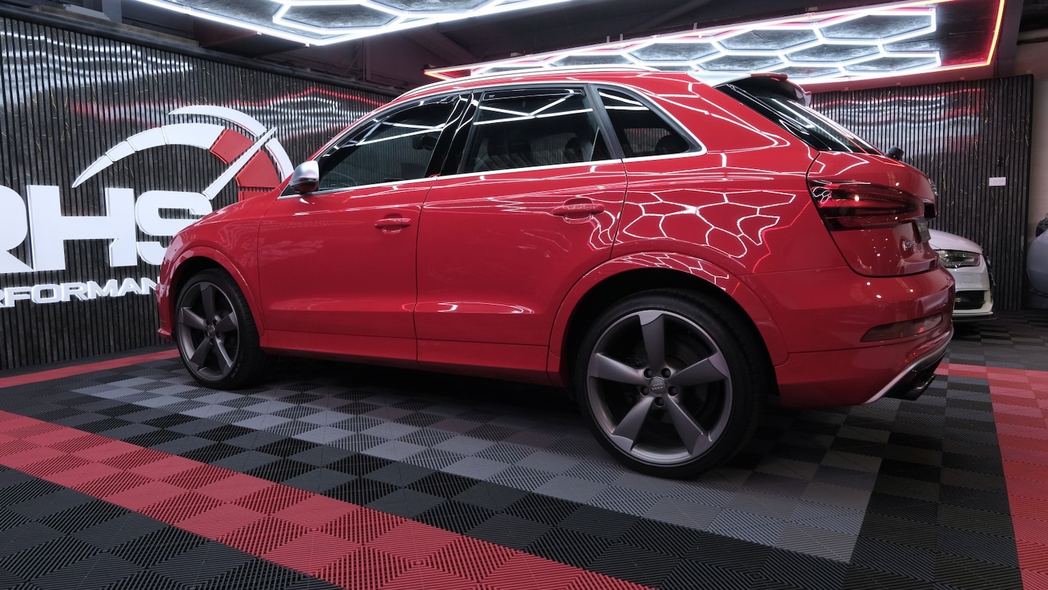 Used Audi RS Q3 2014 for sale - 77766539: Photo 3