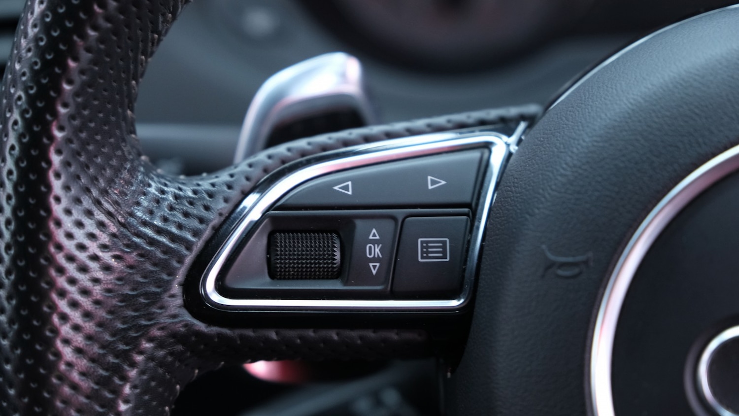 Used Audi RS Q3 2014 for sale - 77766539: Photo 51