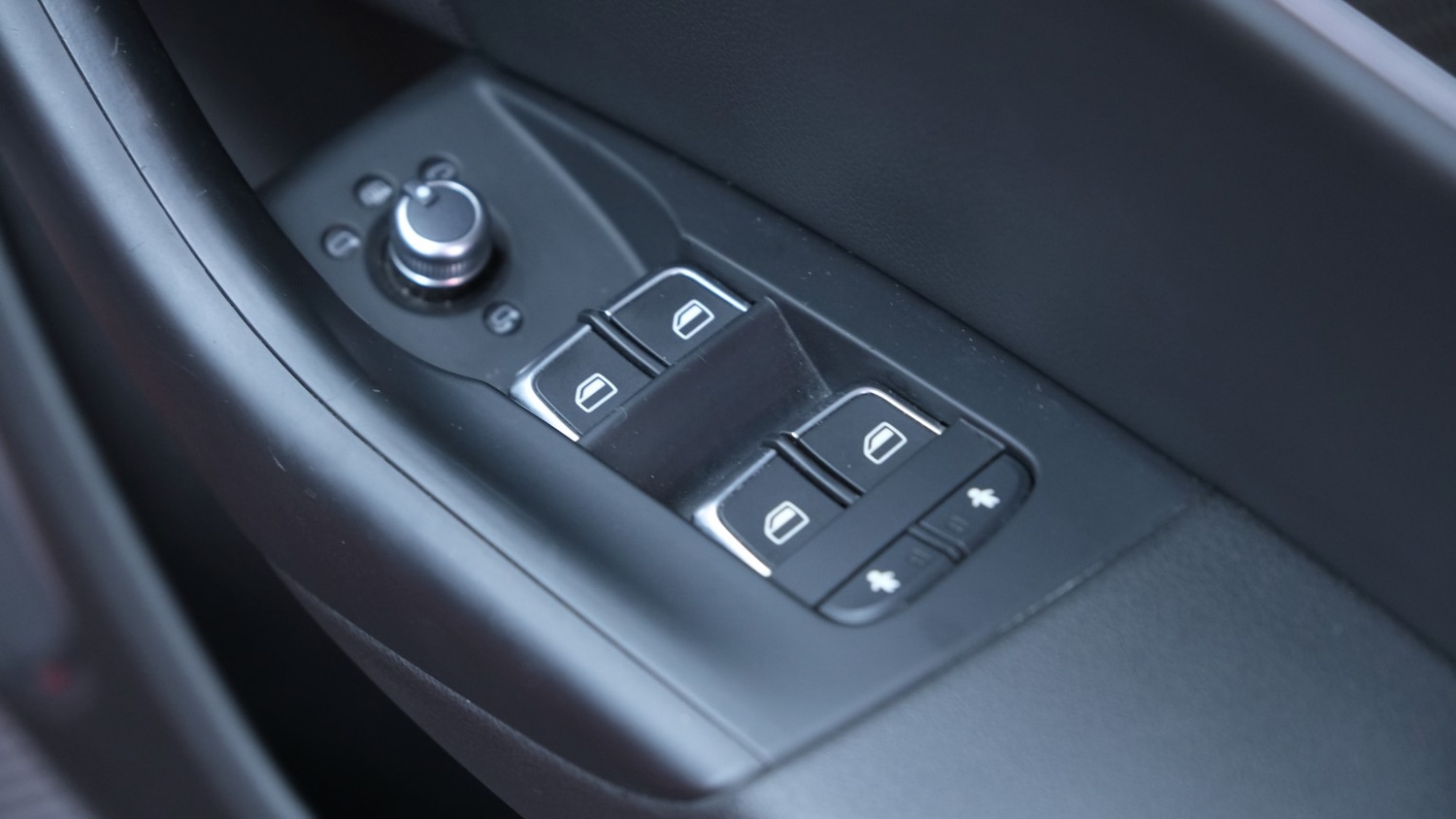 Used Audi RS Q3 2014 for sale - 77766539: Photo 57