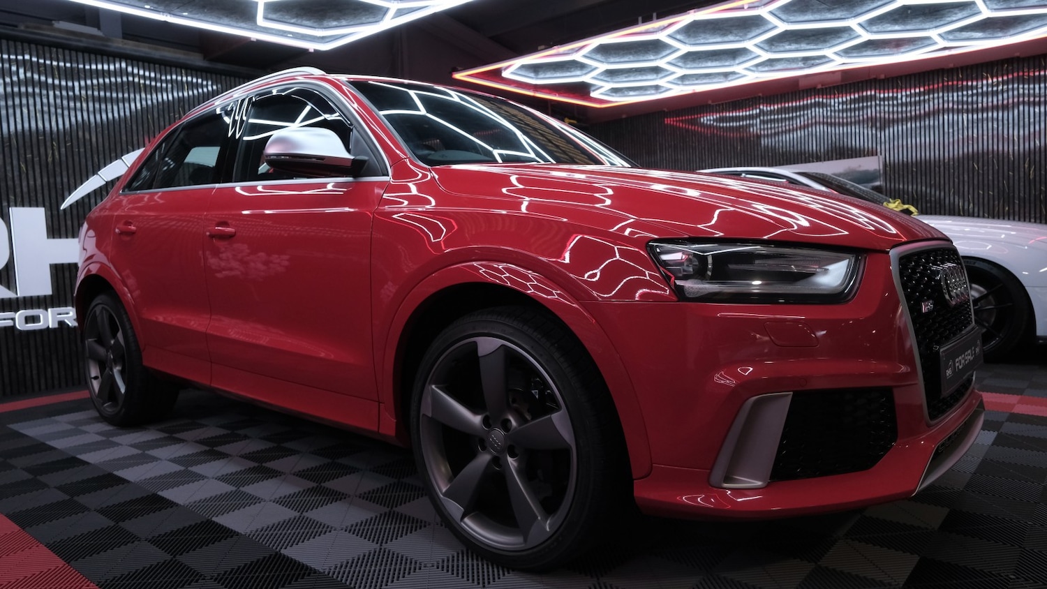 Used Audi RS Q3 2014 for sale - 77766539: Photo 7