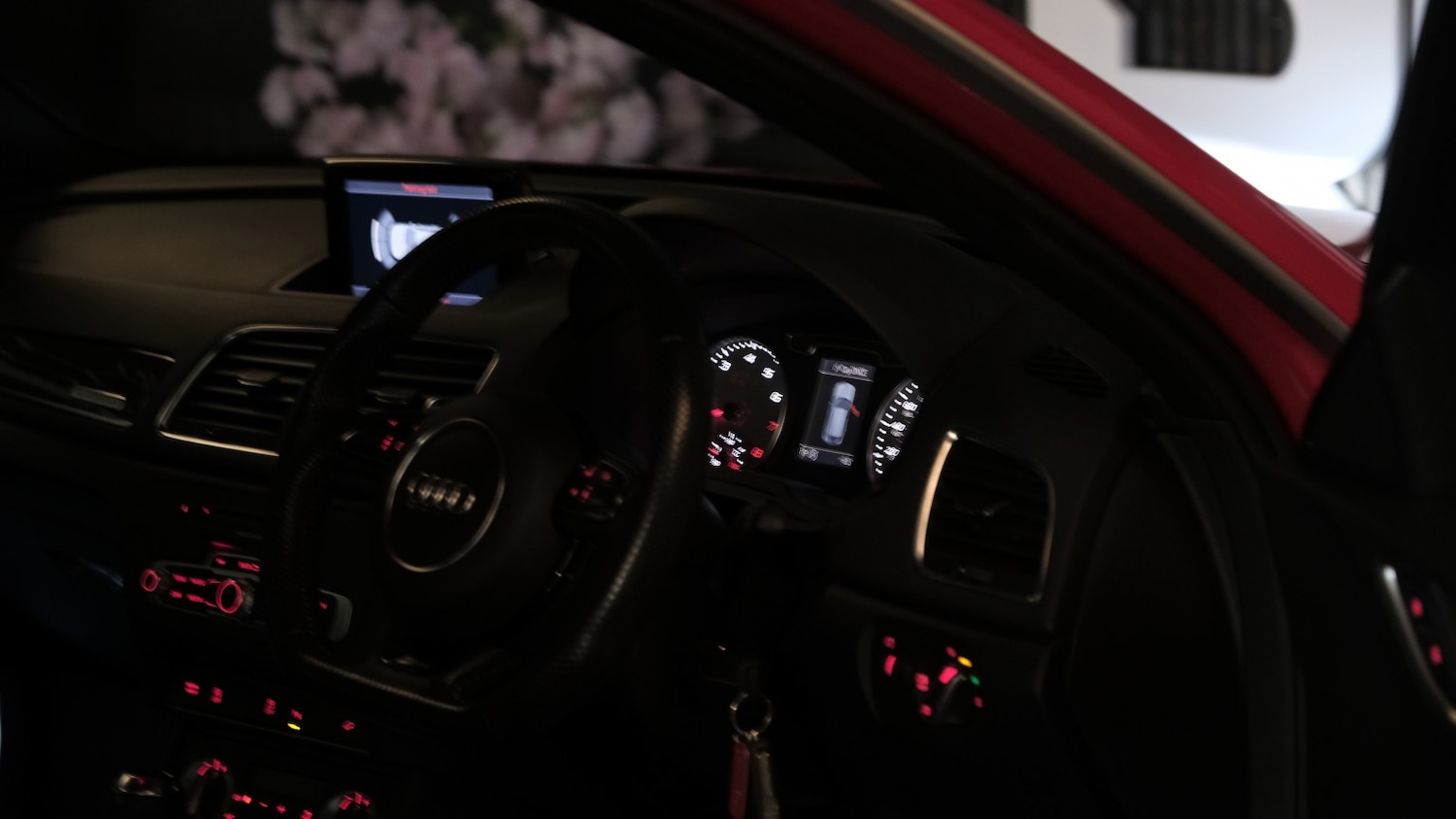 Used Audi RS Q3 2014 for sale - 77766539: Photo 80