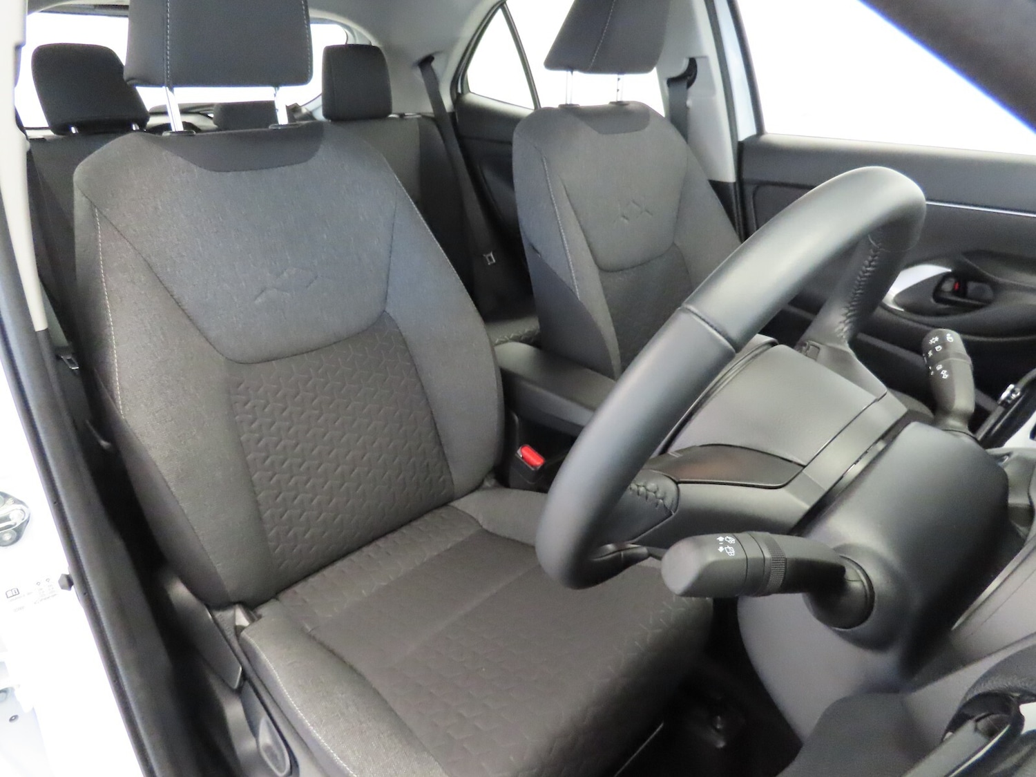 Used Toyota Yaris Cross 2023 for sale - 76276609: Photo 16