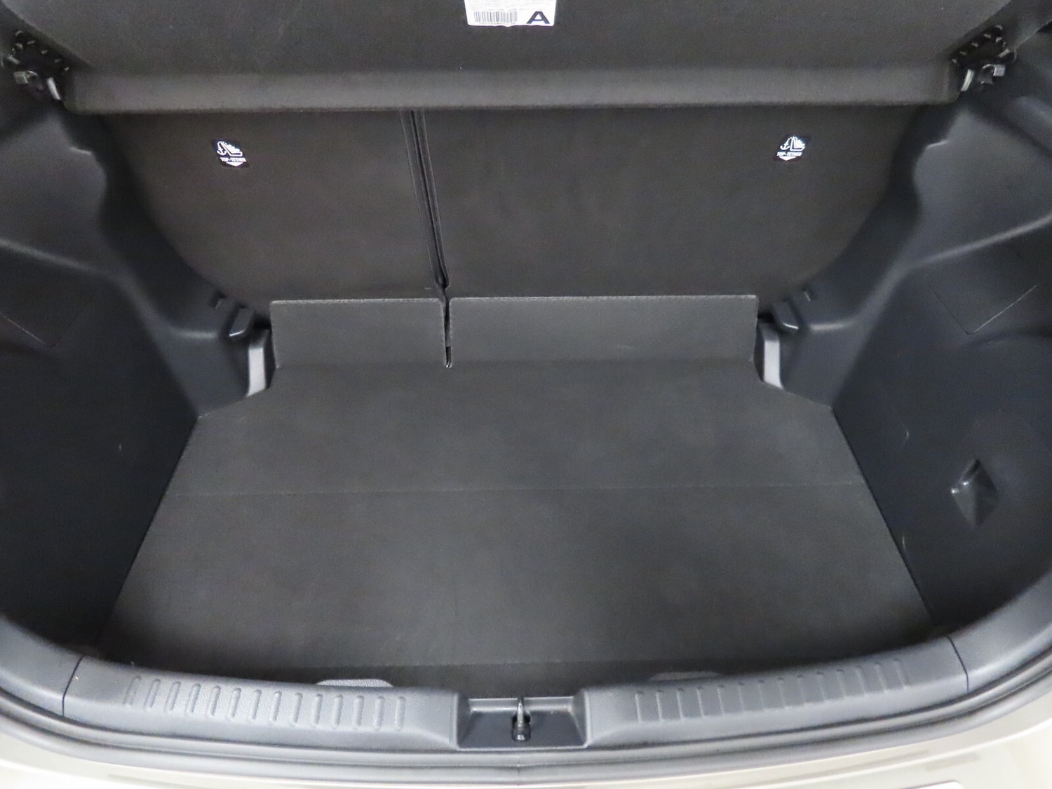 Used Toyota Yaris 2025 for sale - 76276176: Photo 33