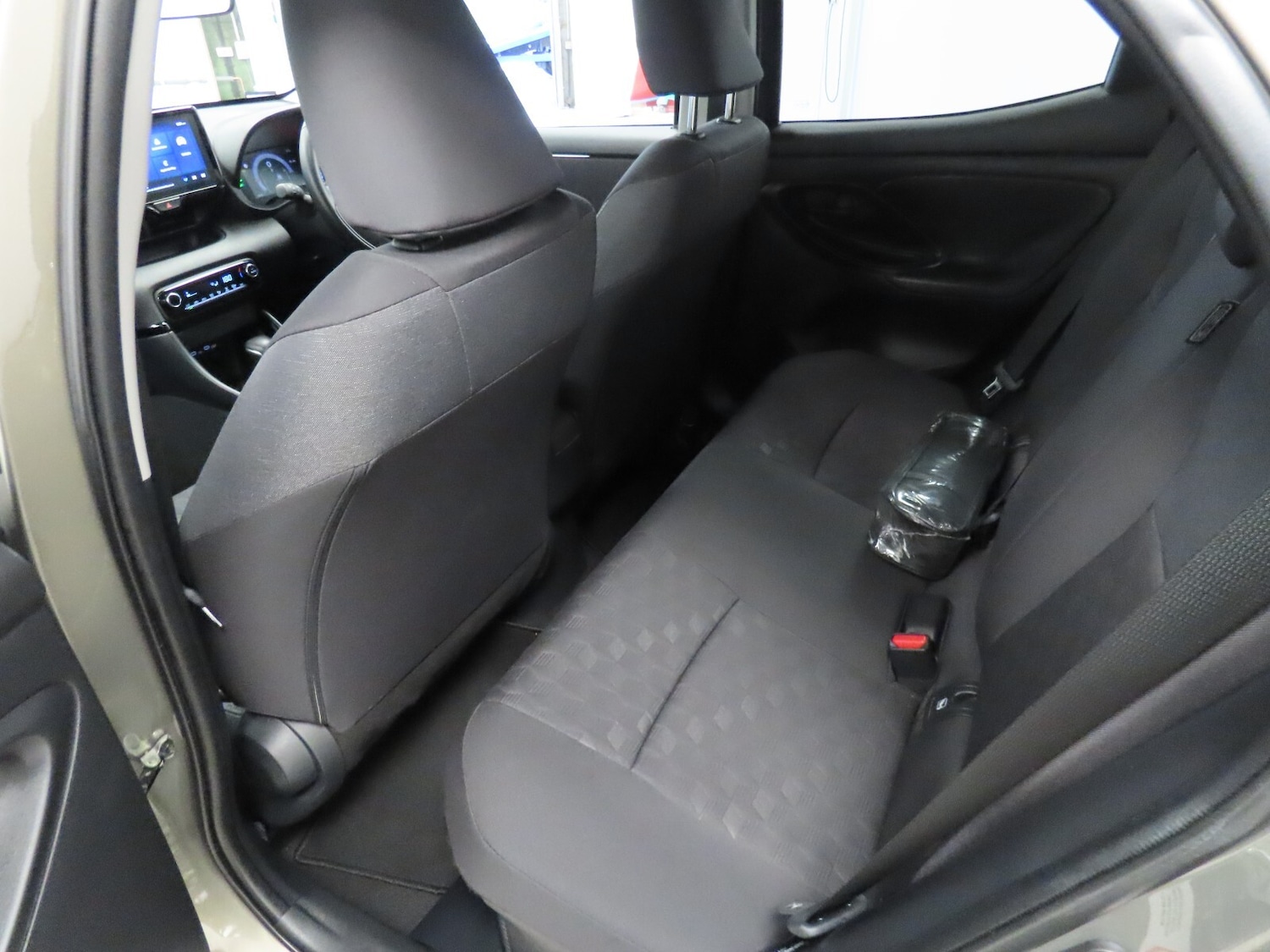 Used Toyota Yaris 2025 for sale - 76276176: Photo 35