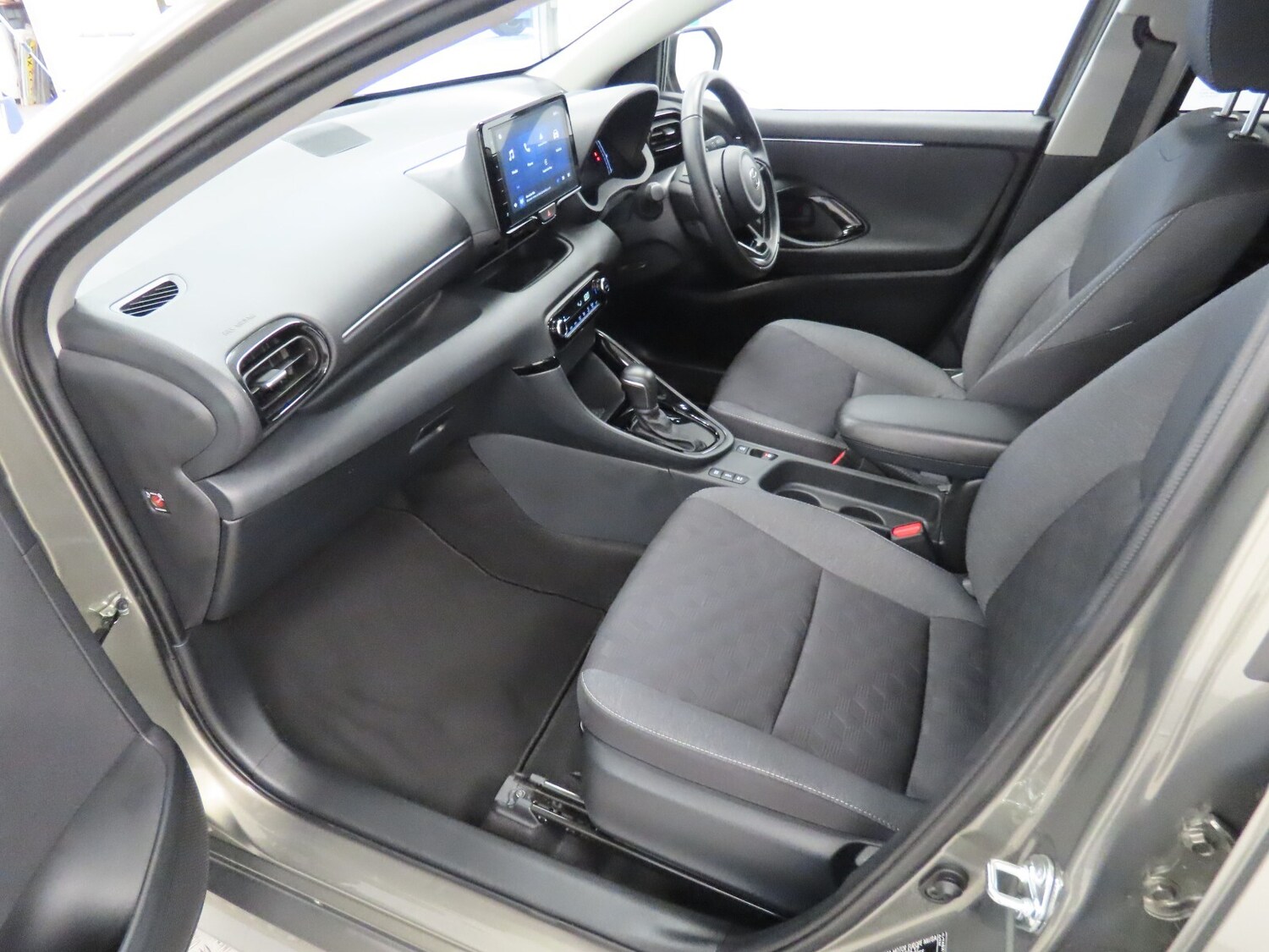 Used Toyota Yaris 2025 for sale - 76276176: Photo 37