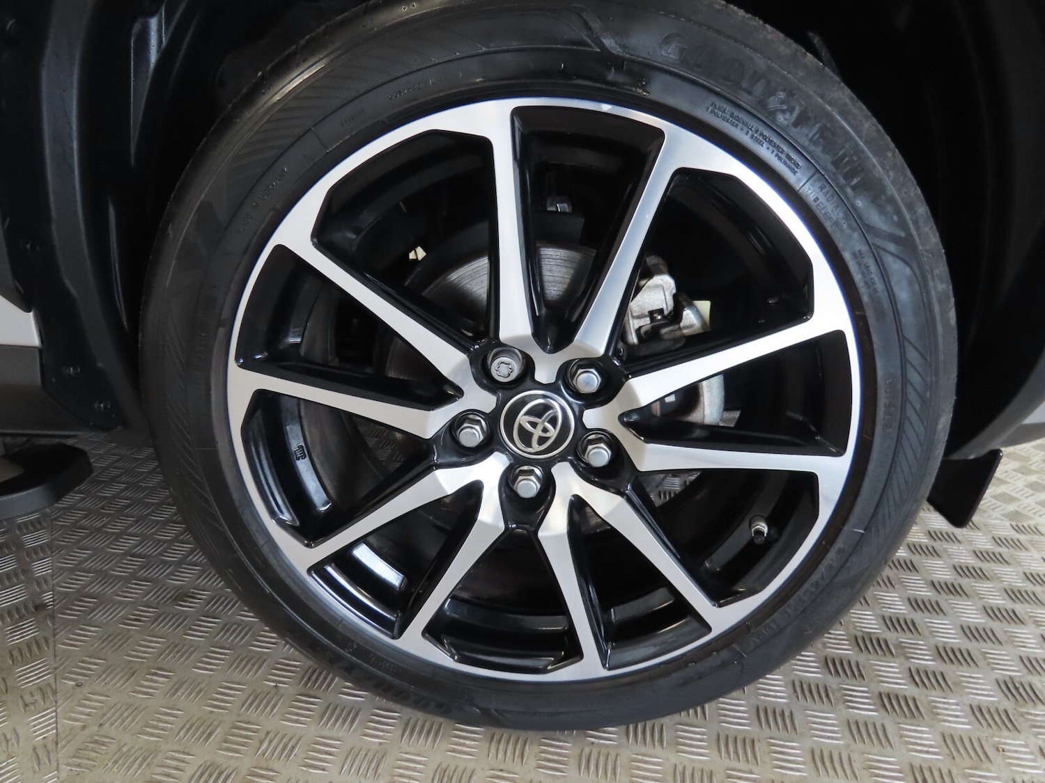 Used Toyota Yaris Cross 2023 for sale - 76276659: Photo 10