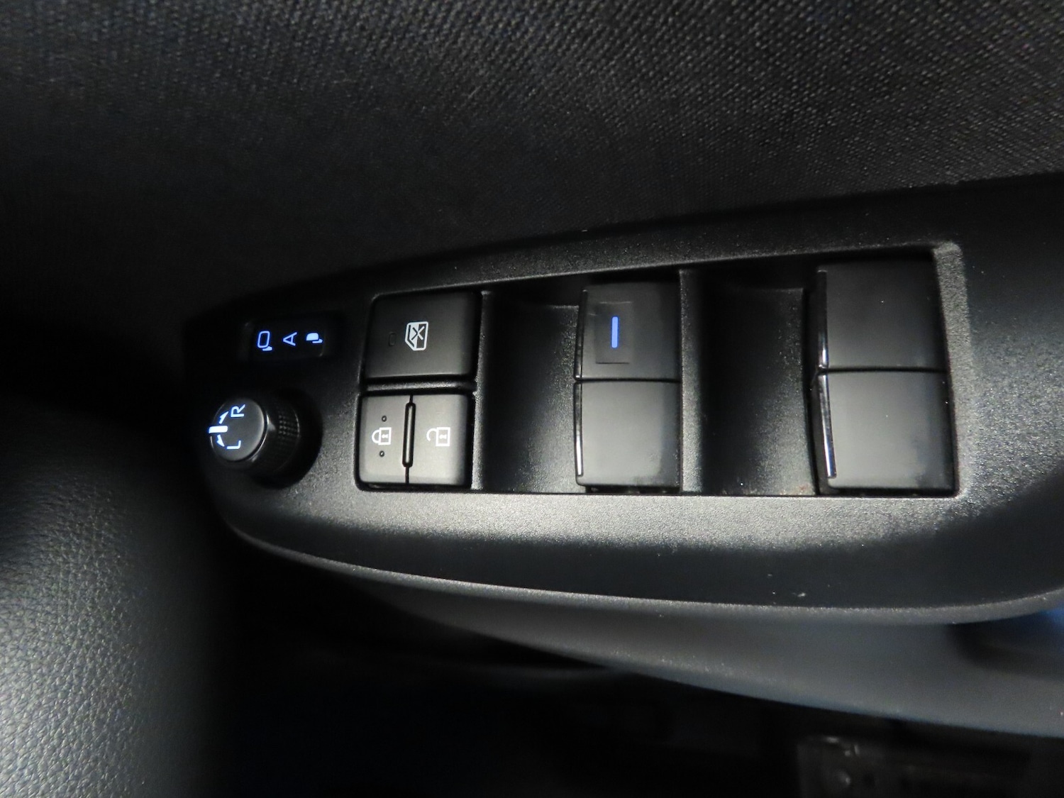 Used Toyota Yaris Cross 2023 for sale - 76276659: Photo 29