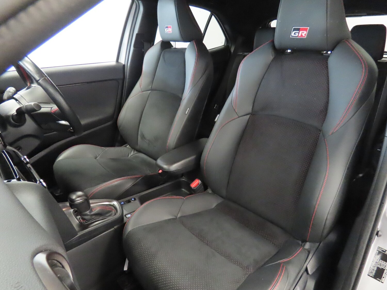 Used Toyota Yaris Cross 2023 for sale - 76276659: Photo 39