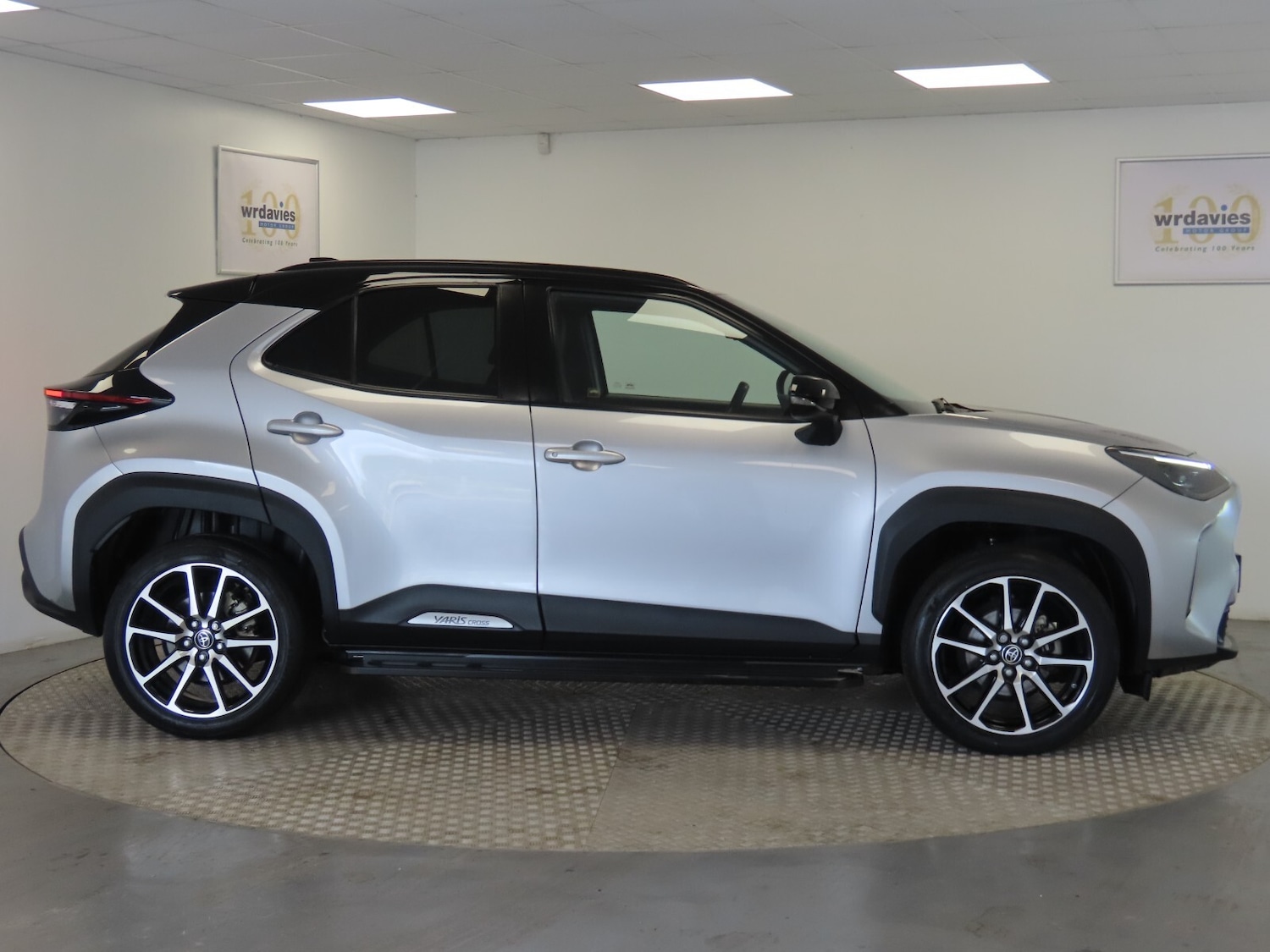 Used Toyota Yaris Cross 2023 for sale - 76276659: Photo 8