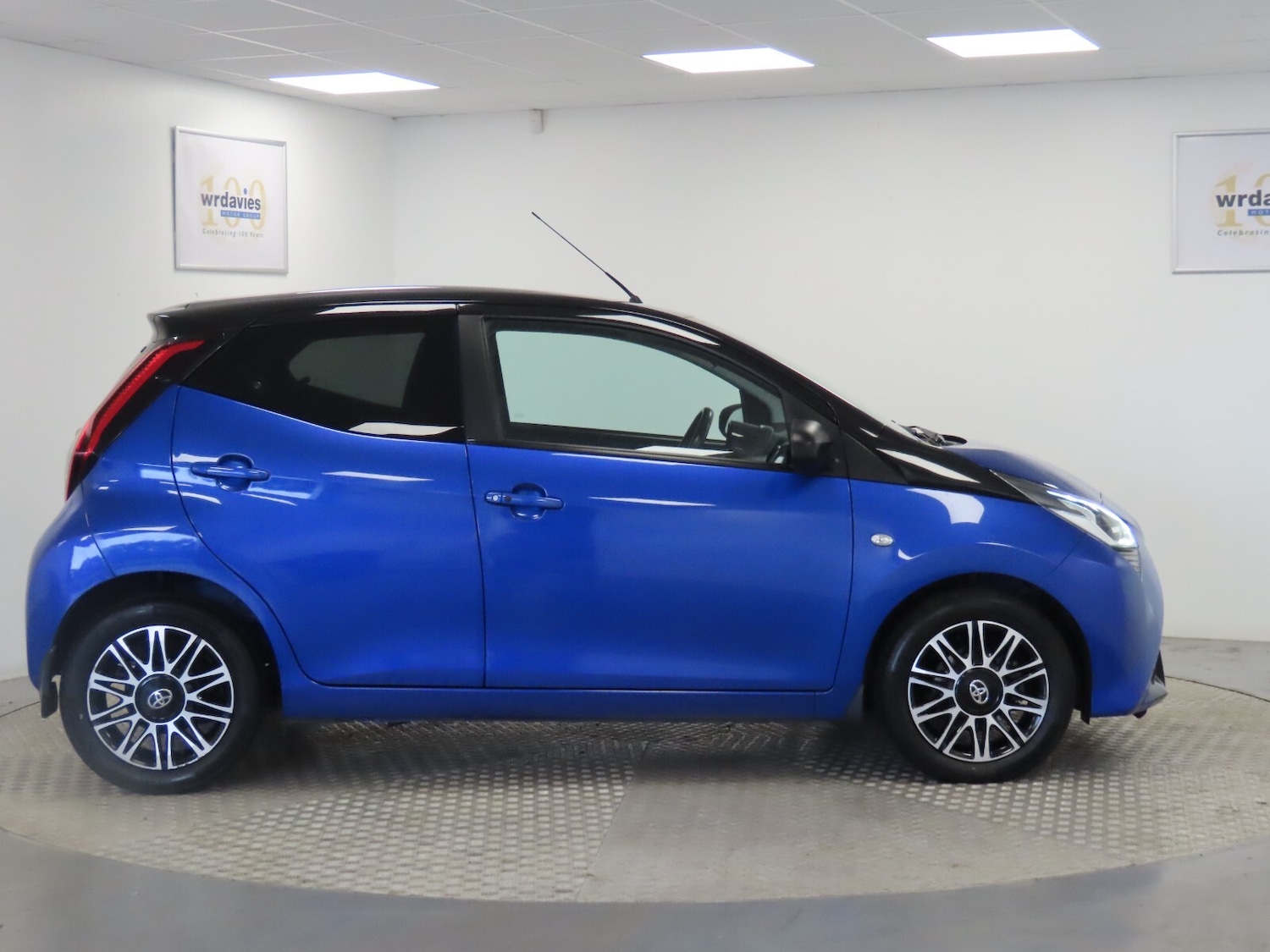 Used Toyota AYGO 2019 for sale - 77247925: Photo 8