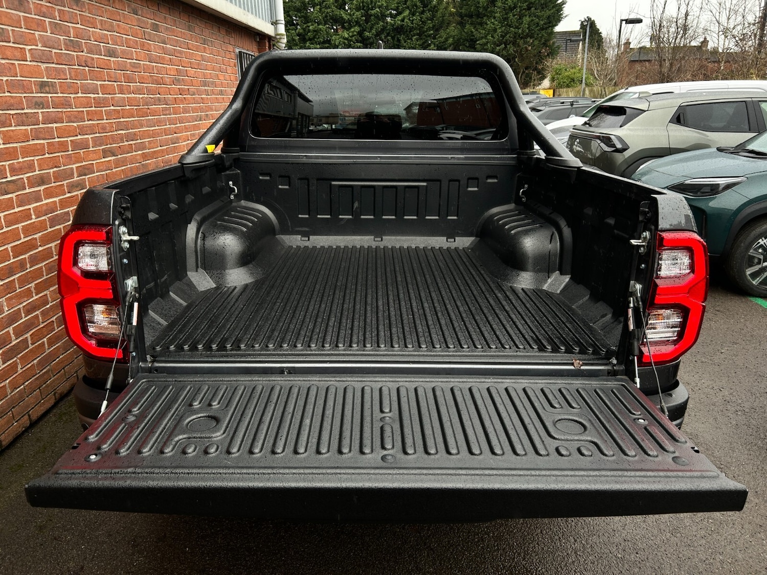 Used Toyota Hilux 2025 for sale - 77247935: Photo 16