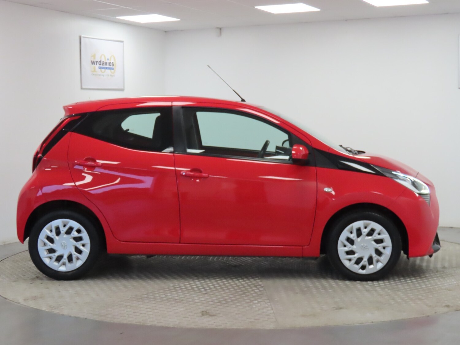 Used Toyota AYGO 2020 for sale - 76276595: Photo 8