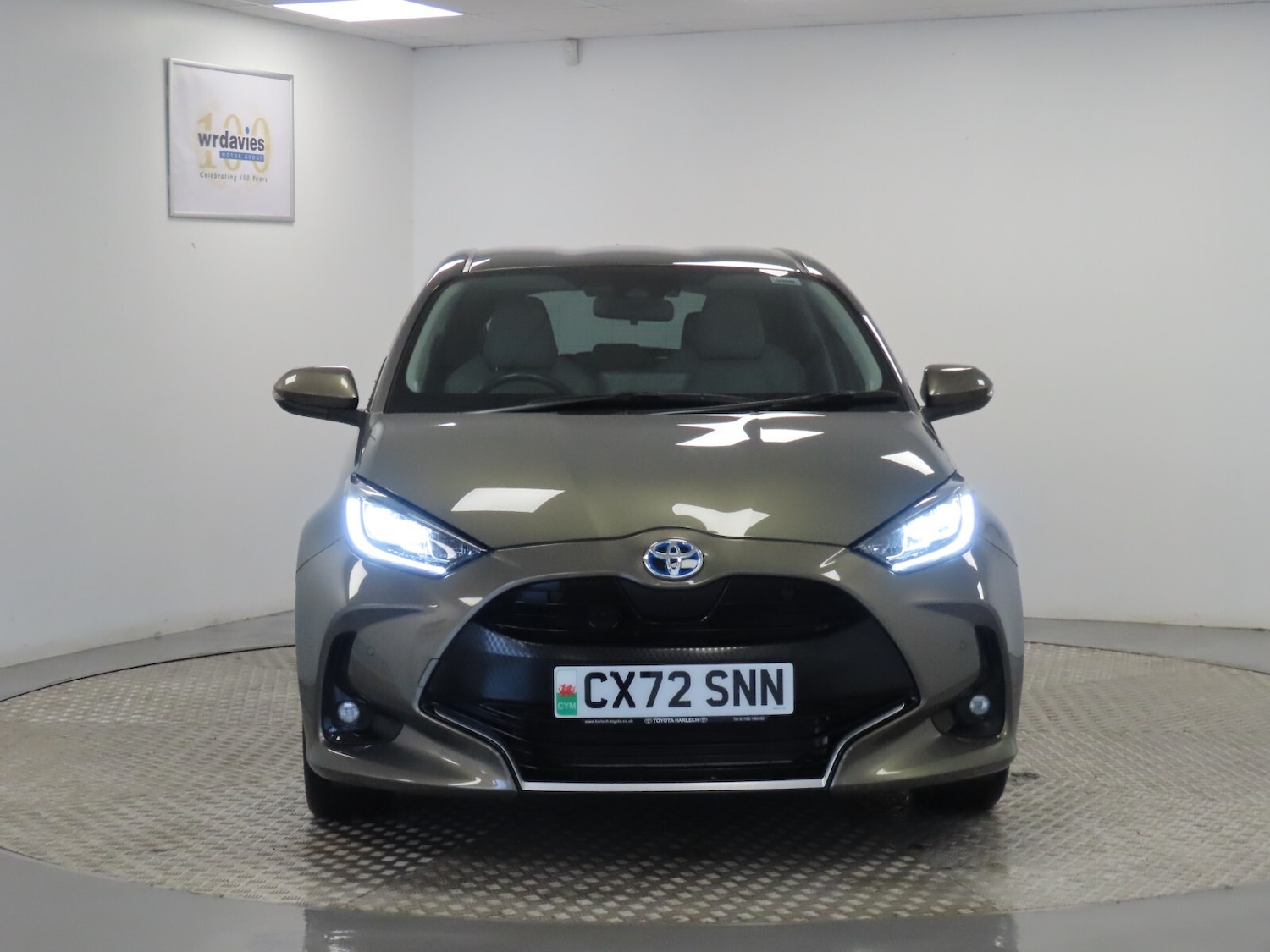Used Toyota Yaris 2023 for sale - 77353806: Photo 2