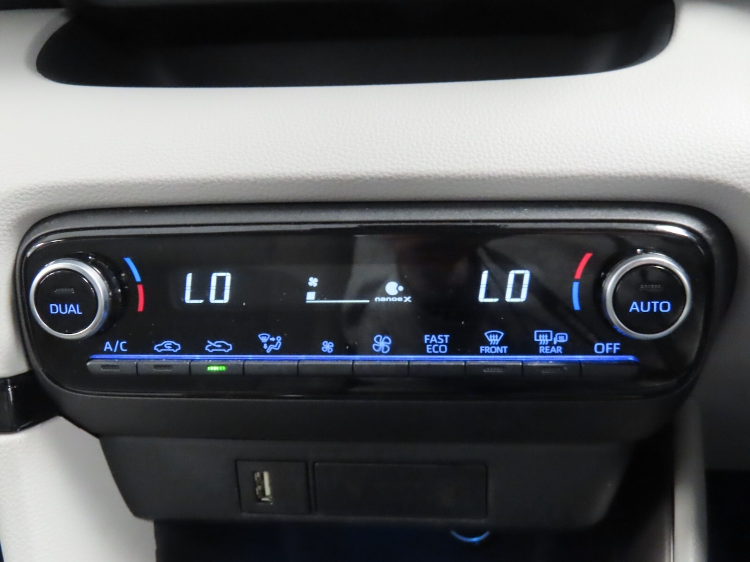 Used Toyota Yaris 2023 for sale - 77353806: Photo 23