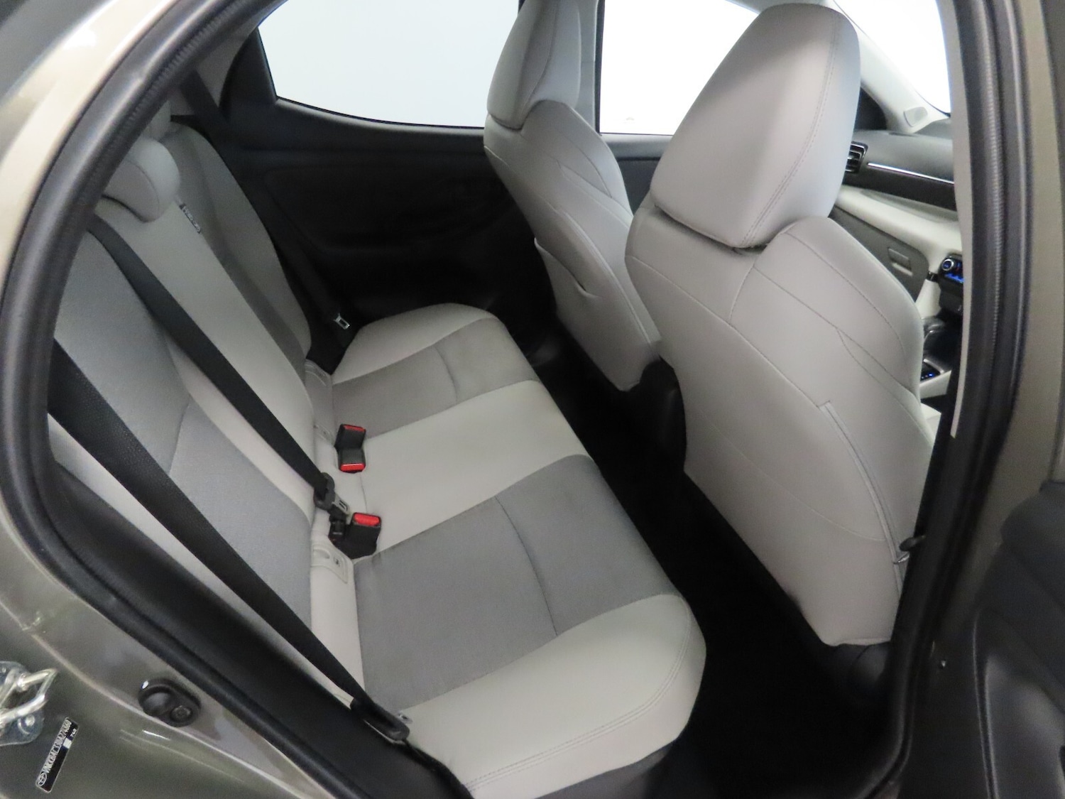 Used Toyota Yaris 2023 for sale - 77353806: Photo 31