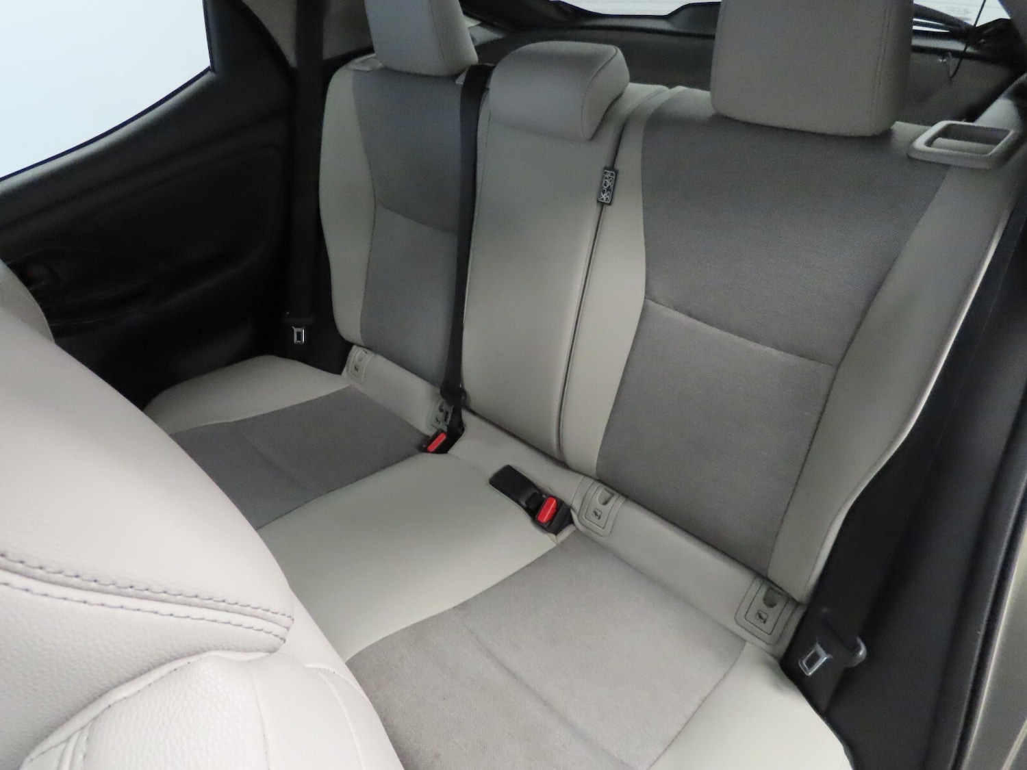 Used Toyota Yaris 2023 for sale - 77353806: Photo 36