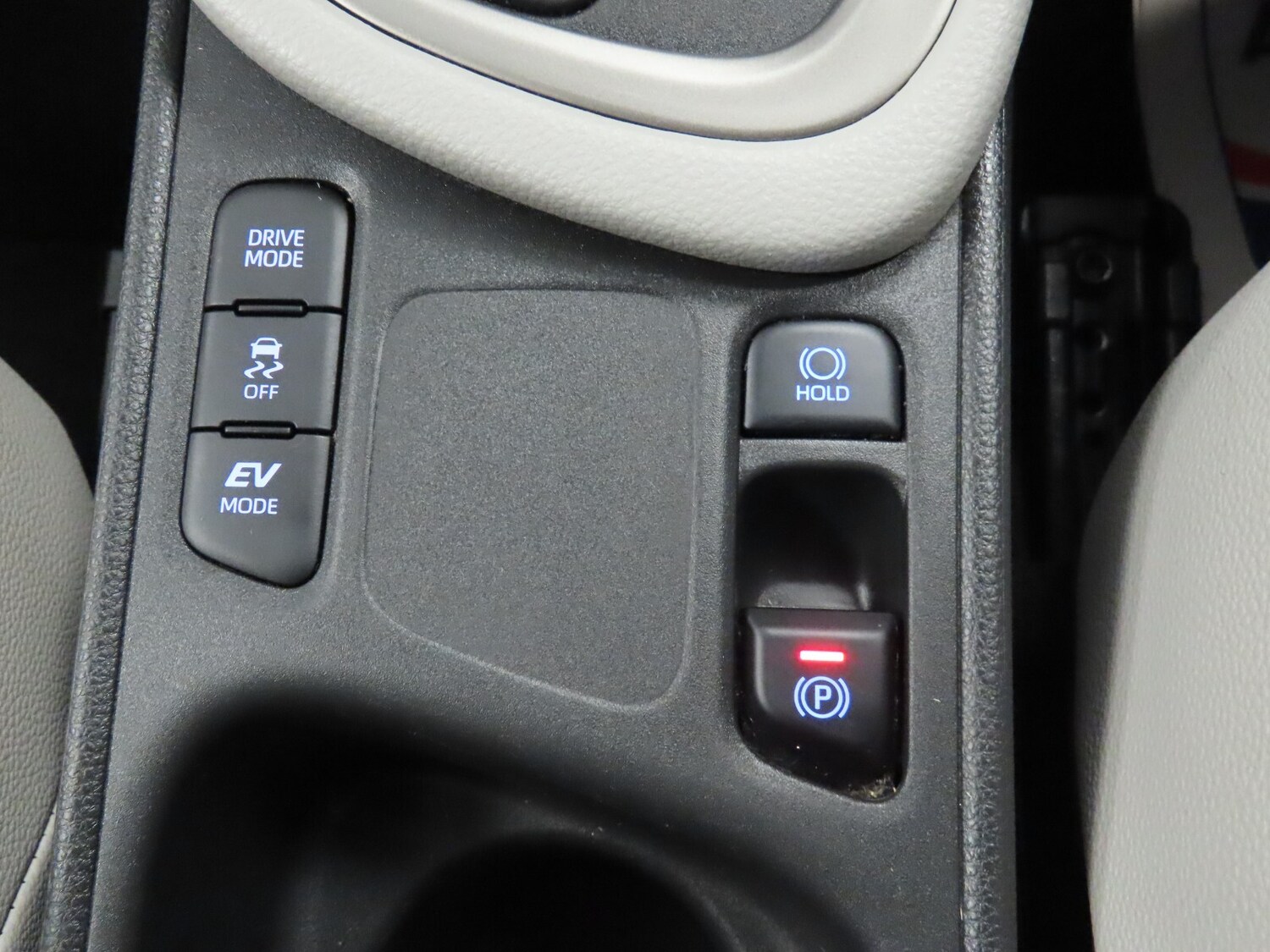 Used Toyota Yaris 2022 for sale - 76276593: Photo 27