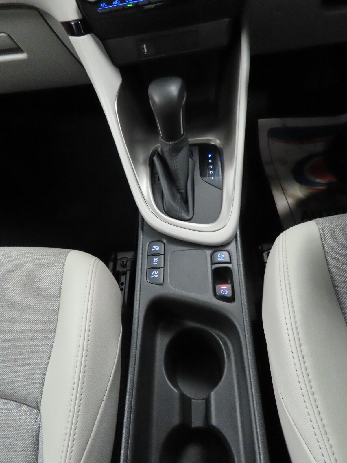 Used Toyota Yaris 2022 for sale - 76276593: Photo 28