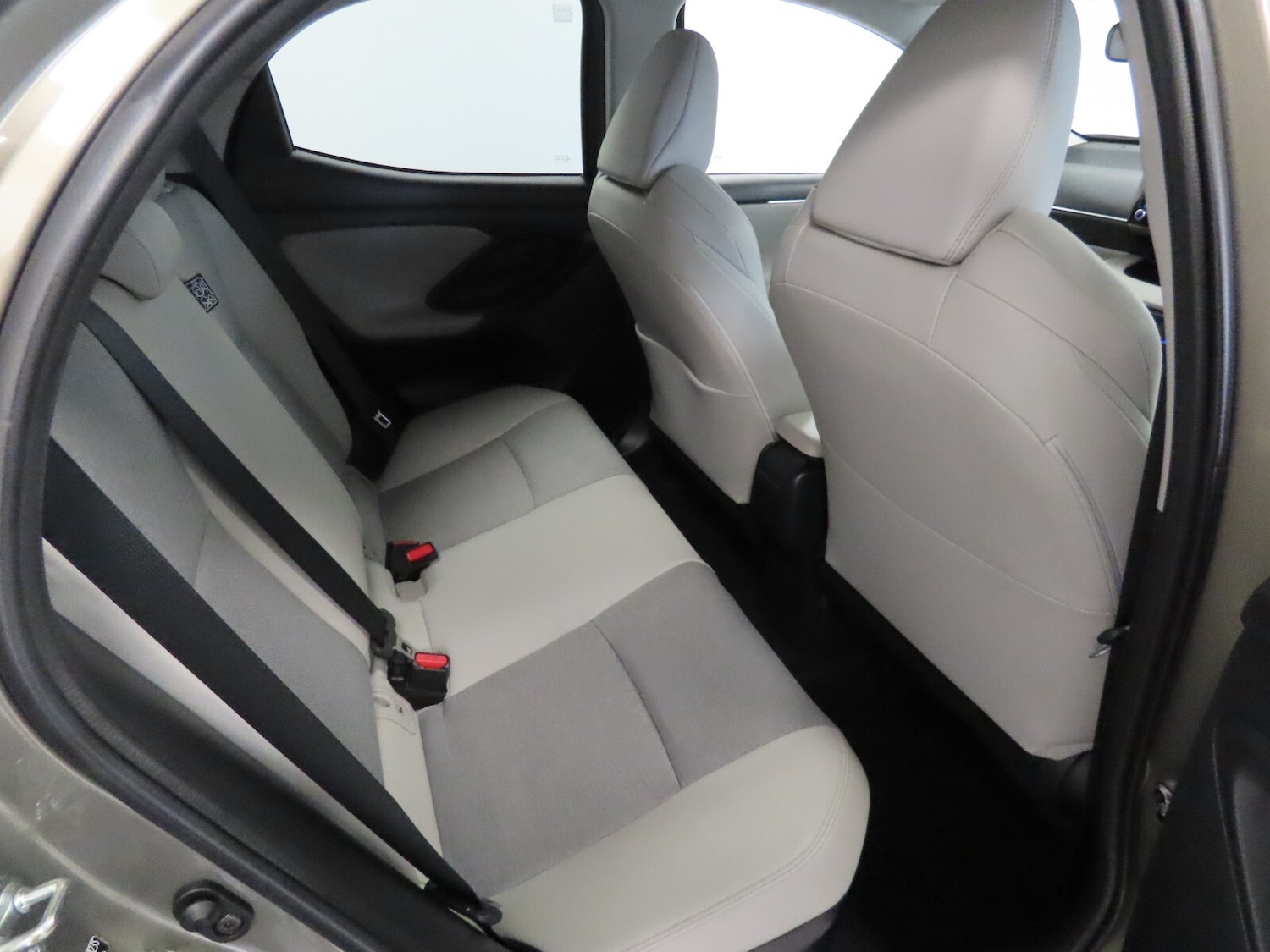 Used Toyota Yaris 2022 for sale - 76276593: Photo 30