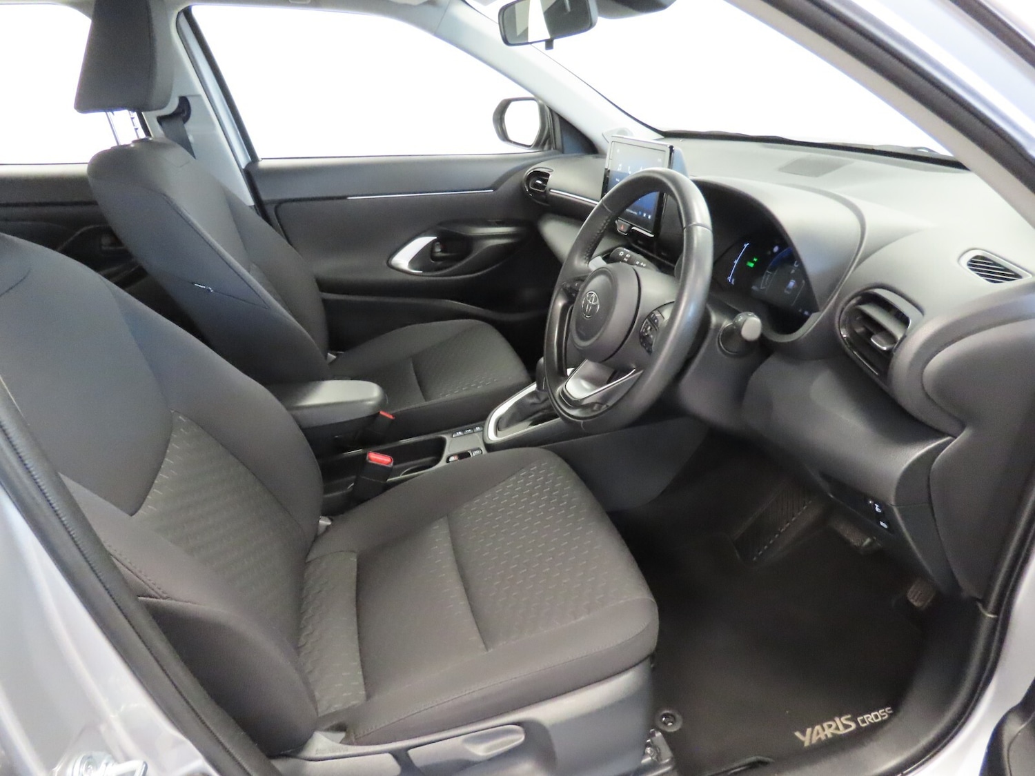 Used Toyota Yaris Cross 2024 for sale - 76276154: Photo 15