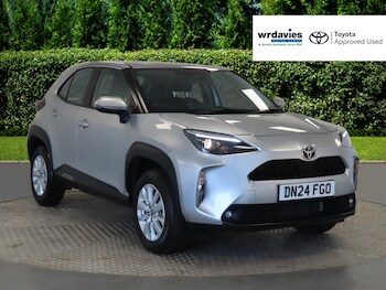 Used Toyota Yaris Cross 2024 for sale - 76276154: Photo