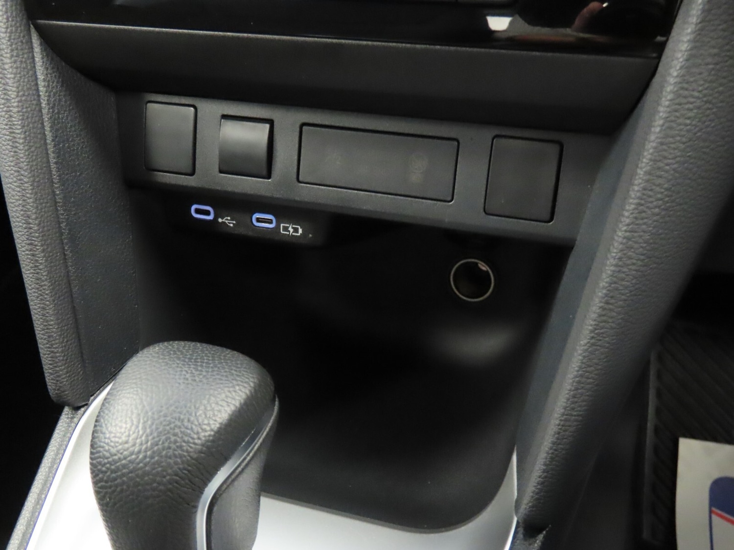 Used Toyota Yaris Cross 2024 for sale - 76276154: Photo 25