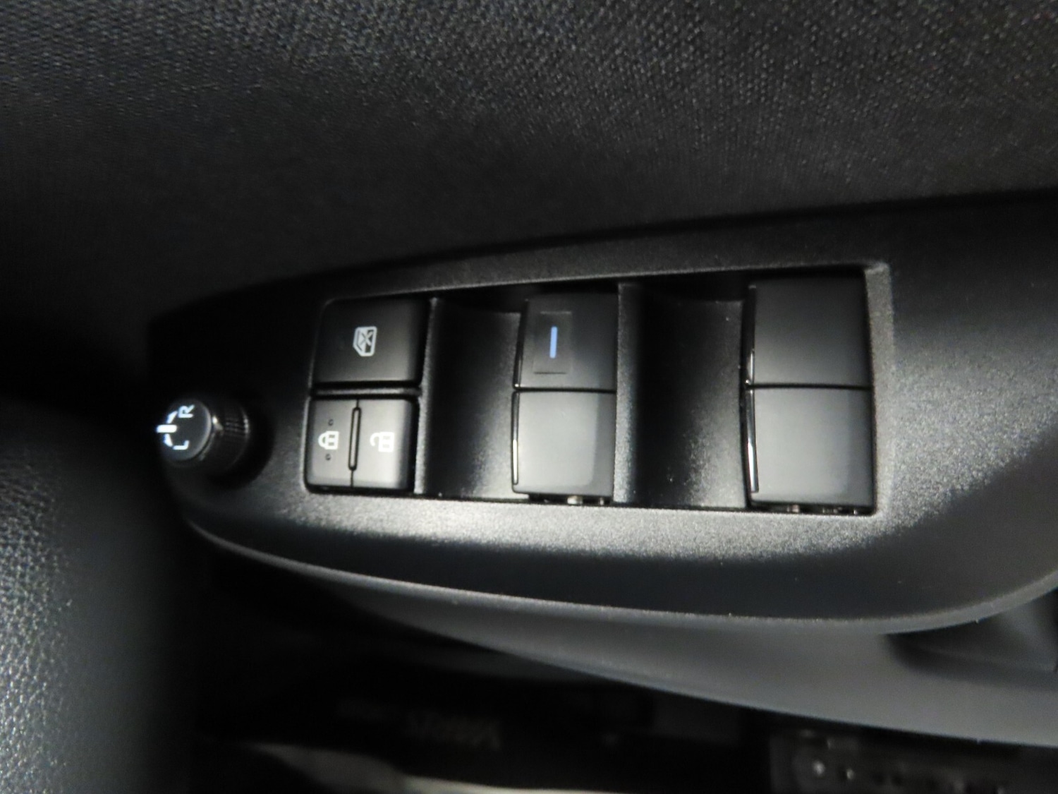 Used Toyota Yaris Cross 2024 for sale - 76276154: Photo 29