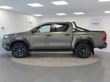 Used Toyota Hilux 2023 for sale - 75056244: Photo
