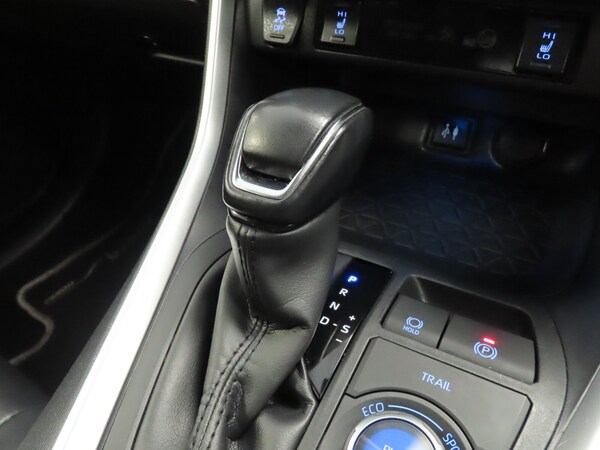 Used Toyota RAV4 2020 for sale - 76276571: Photo 27