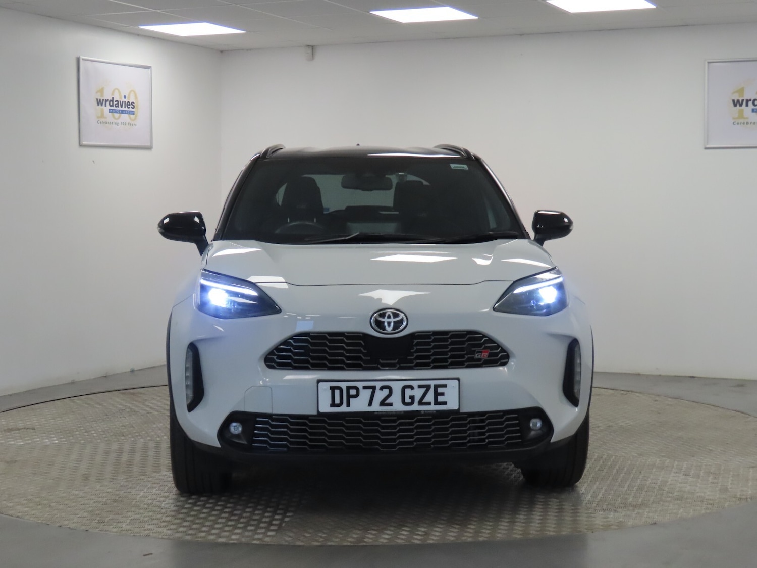 Used Toyota Yaris Cross 2022 for sale - 76276542: Photo 2