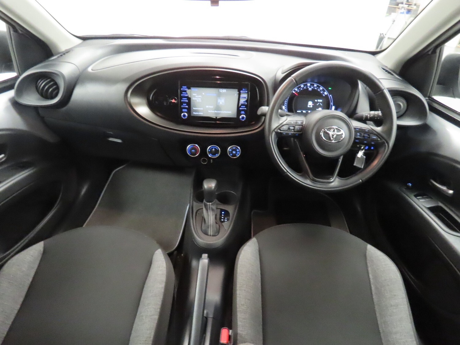 Used Toyota Aygo X 2023 for sale - 77499673: Photo 30