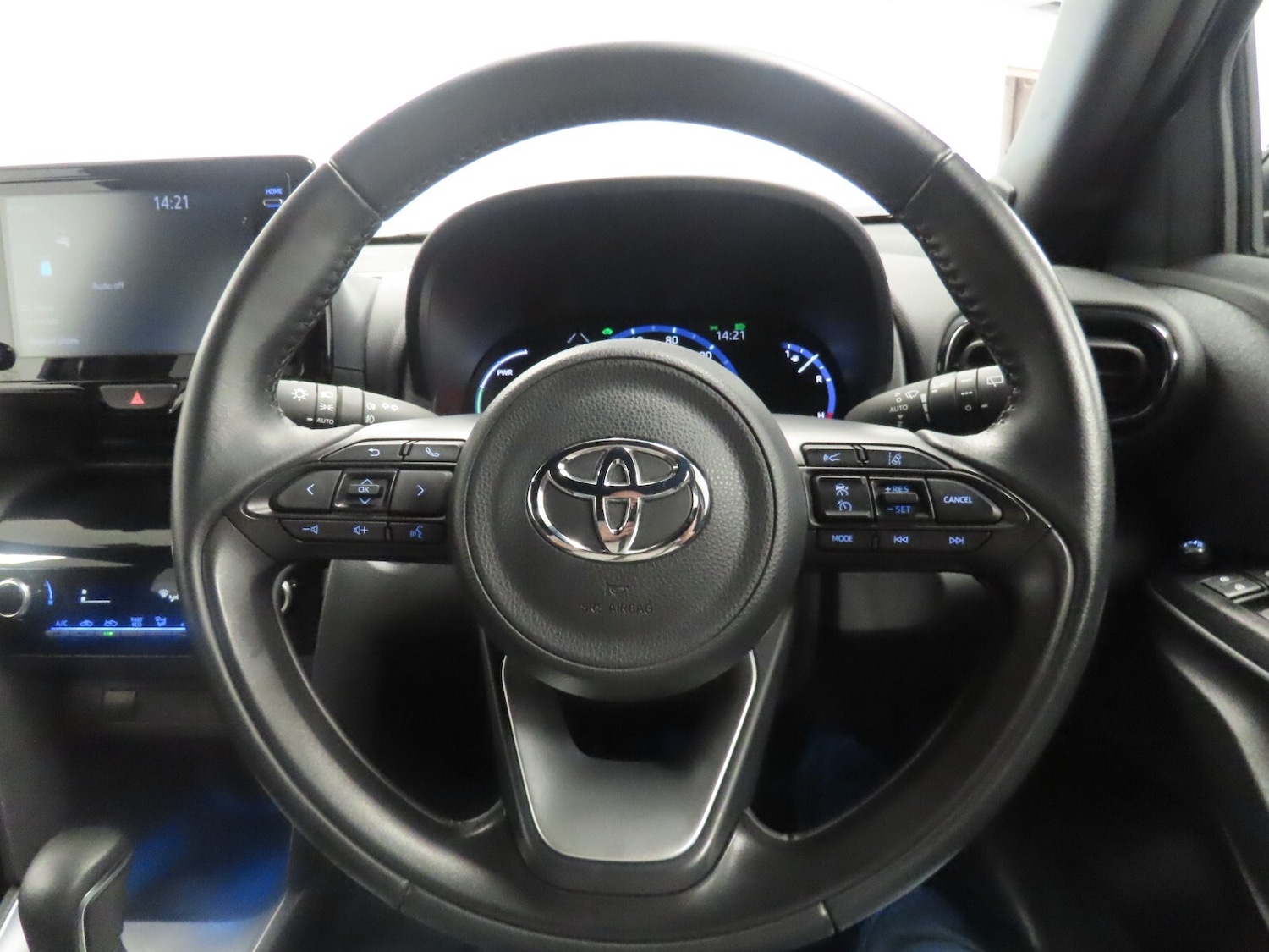 Used Toyota Yaris Cross 2022 for sale - 76534004: Photo 18