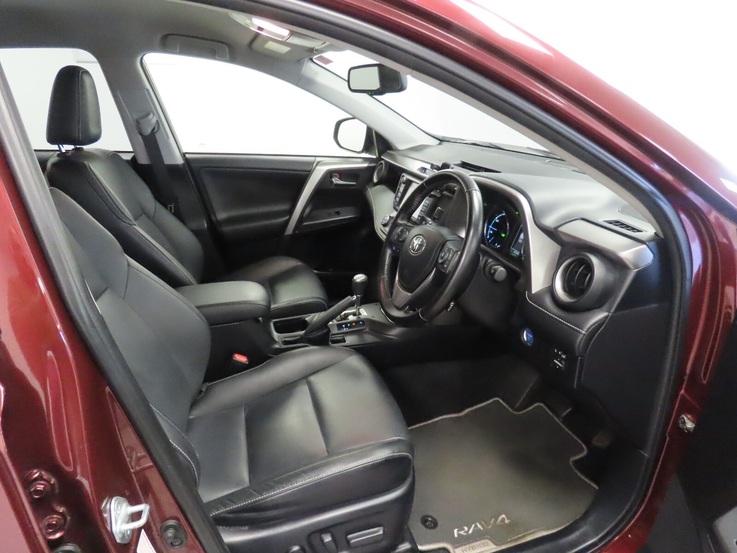 Used Toyota RAV4 2016 for sale - 77339291: Photo 15